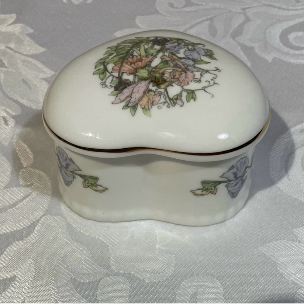 Enesco Heart Box with Fairy & Floral and Gold Accents GUC - Picture 2 of 8